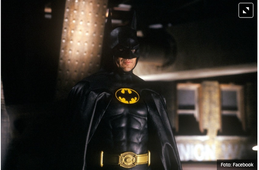 Matt Reeves marks the official start of the Batman movie shoot