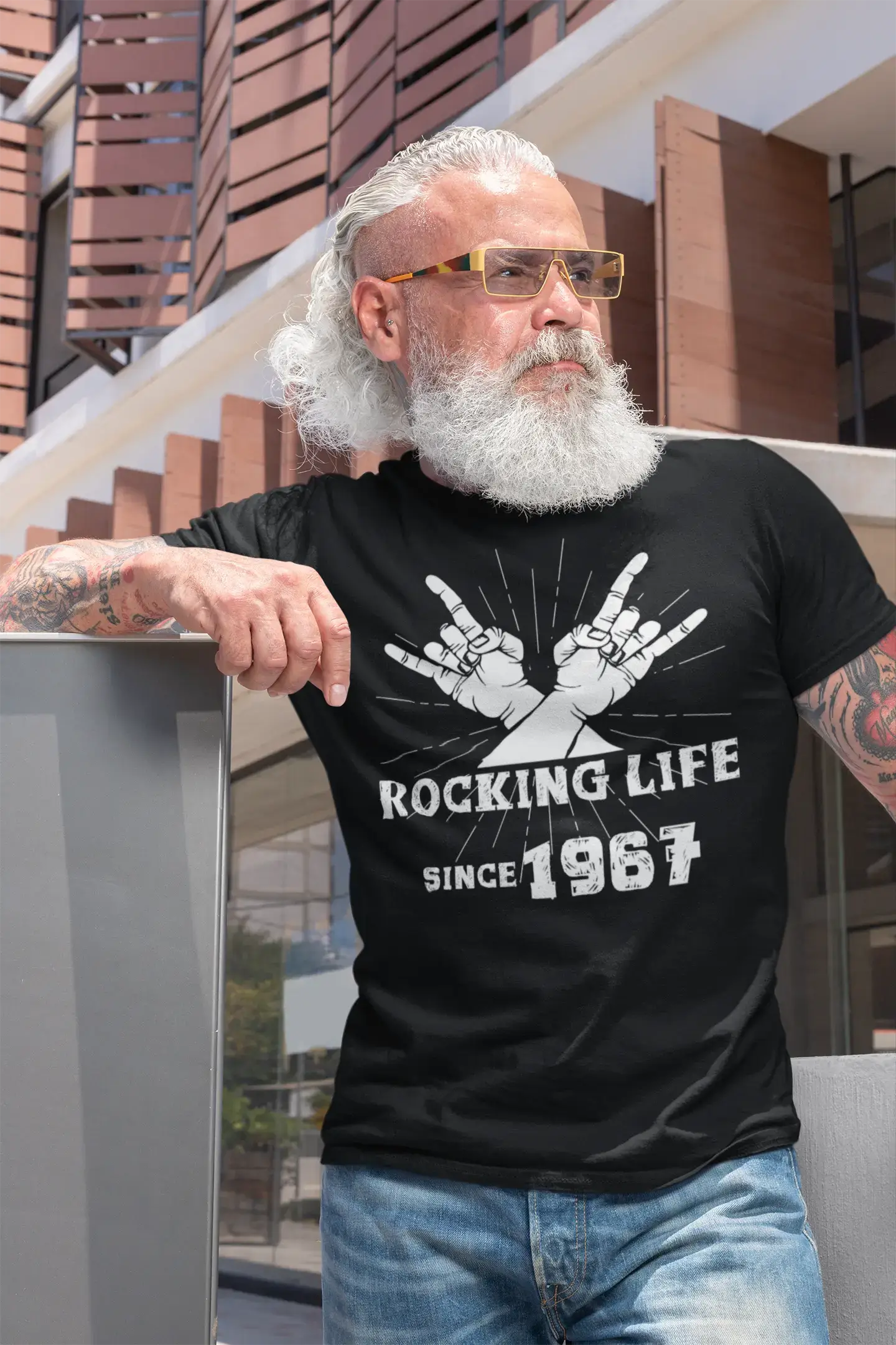 Rocking Life Since 1967 Men's T-shirt Black Birthday Gift 00419