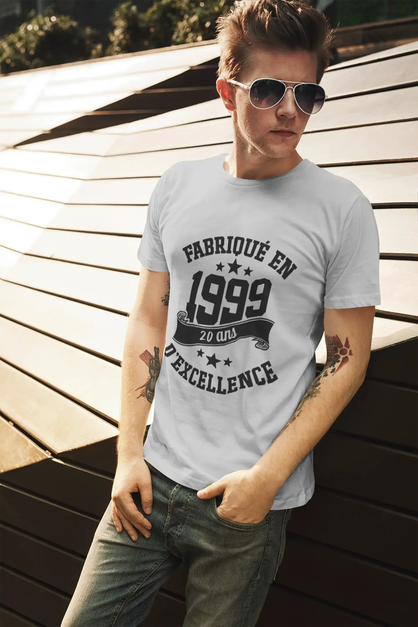 ULTRABASIC - Fabriqué en 1999, 20 Ans d'être Génial Unisex T-Shirt Marine
