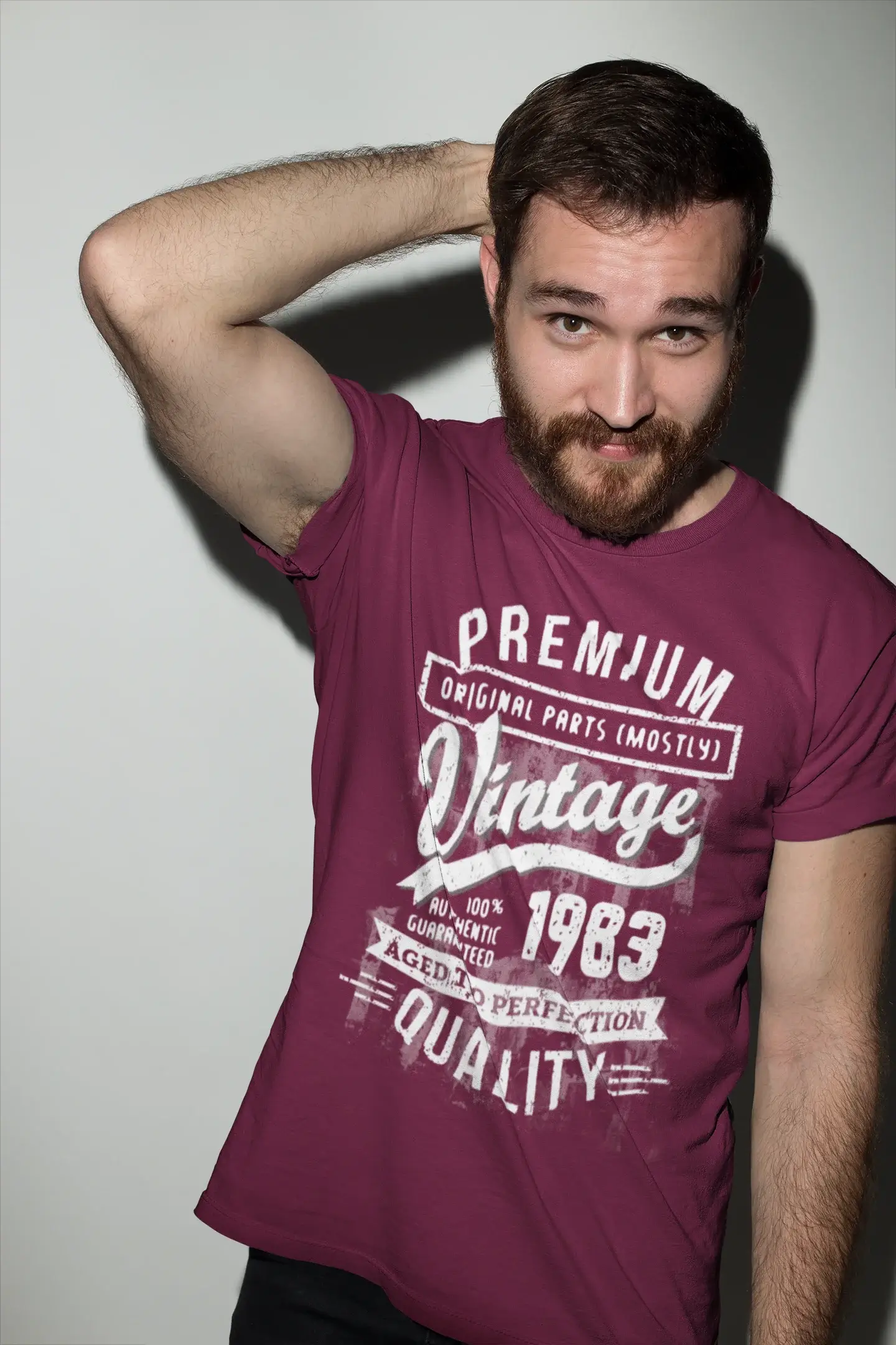 ULTRABASIC - Graphic Men's 1983 Aged to Perfection Birthday Gift T-Shirt