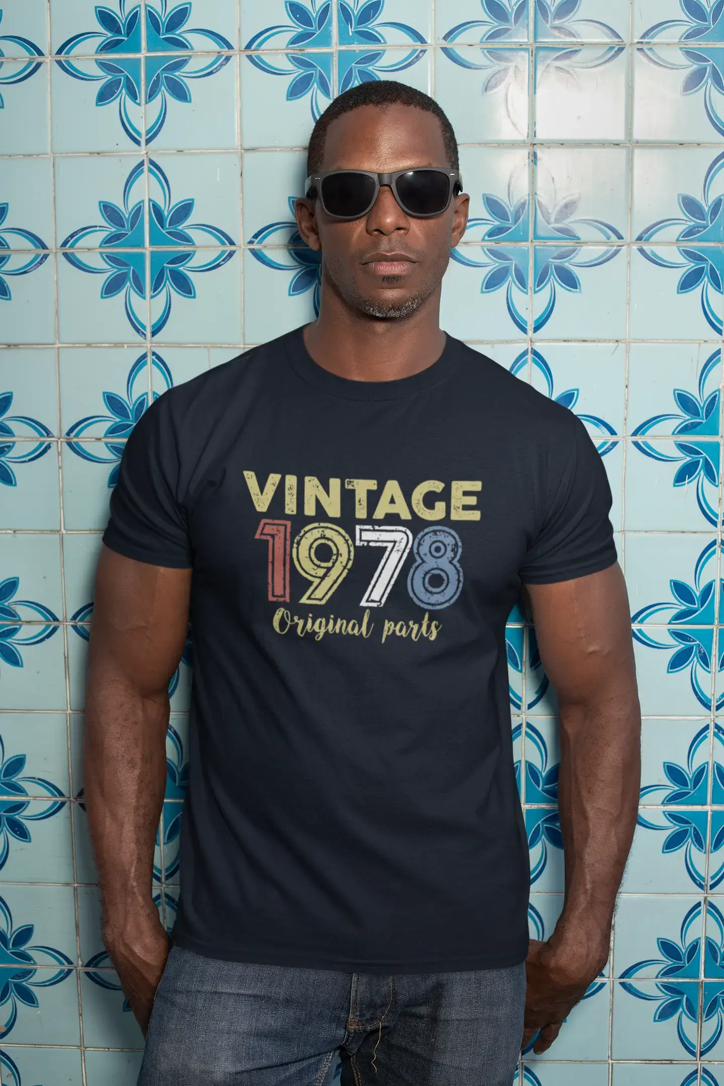 ULTRABASIC - Graphic Printed Men's Vintage 1978 T-Shirt Deep Black