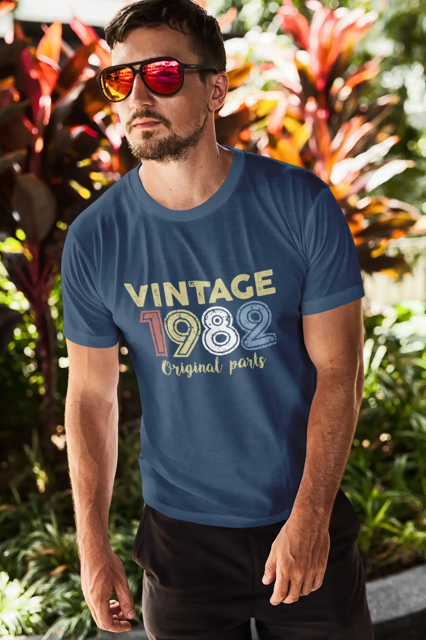 ULTRABASIC - Graphic Printed Men's Vintage 1982 T-Shirt Navy
