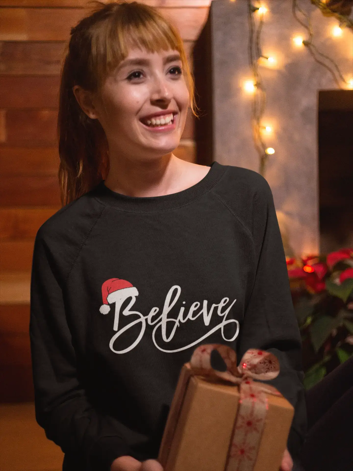 ULTRABASIC - Graphic Women's Christmas Believe Hat Cute Sweatshirt Xmas Gift Ideas Deep Black