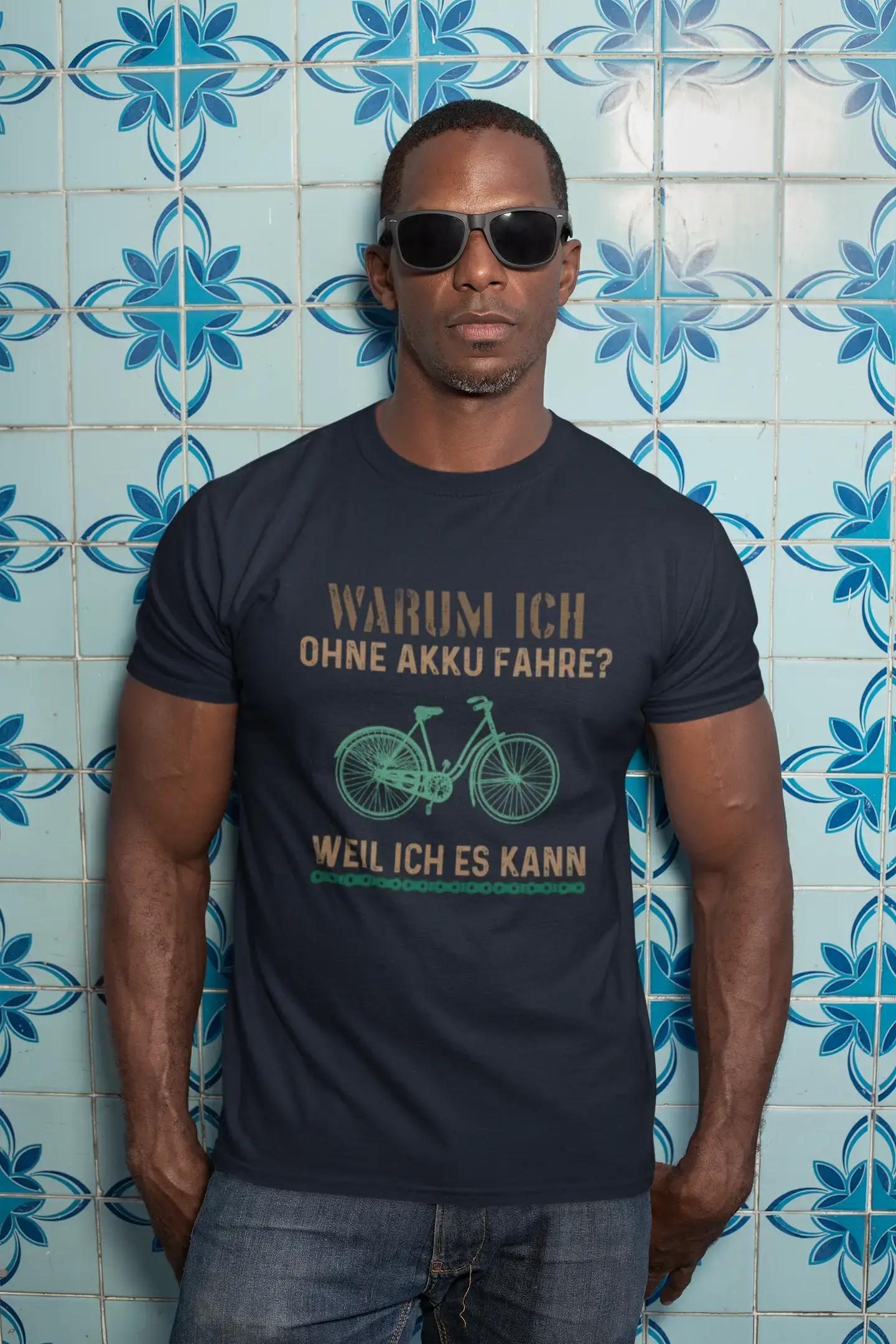 Men’s Graphic T-Shirt Warum Ich Ohne Akku Fahre Military Green Gift Idea