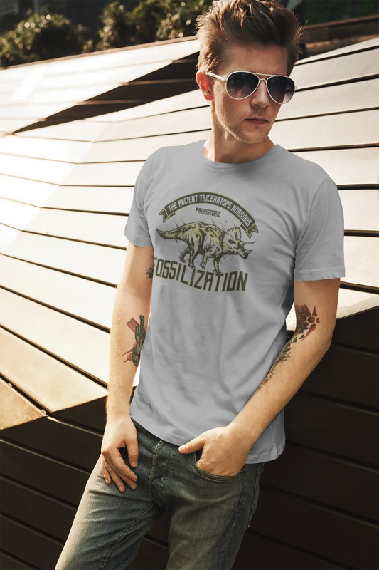 ULTRABASIC Men's T-Shirt Fossilization - The Ancient Triceraptors - Dinosaur Shirt