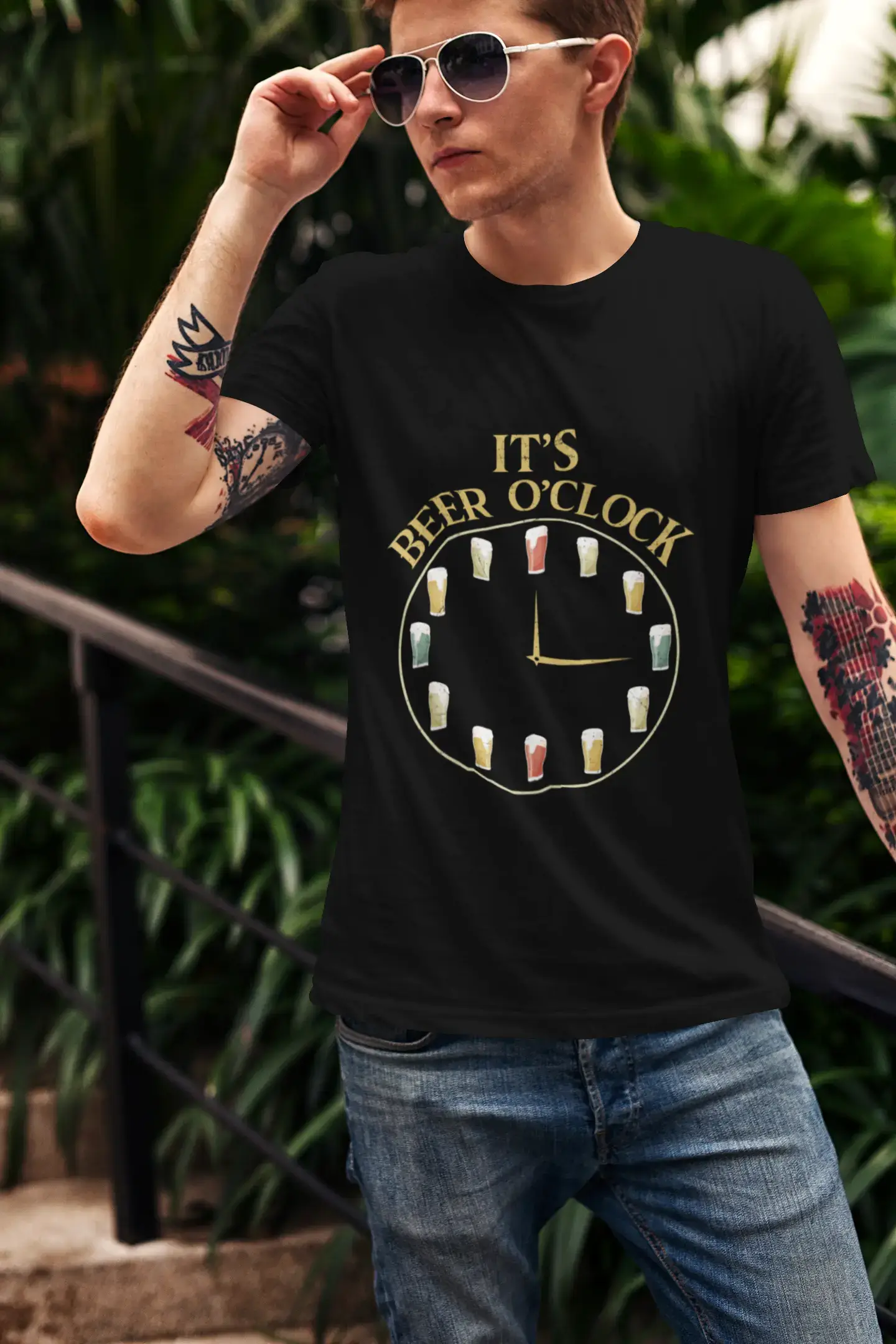 ULTRABASIC Men's Novelty T-Shirt It's Beer O'Clock - Funny Drinking Lover Slogan Tee Shirt