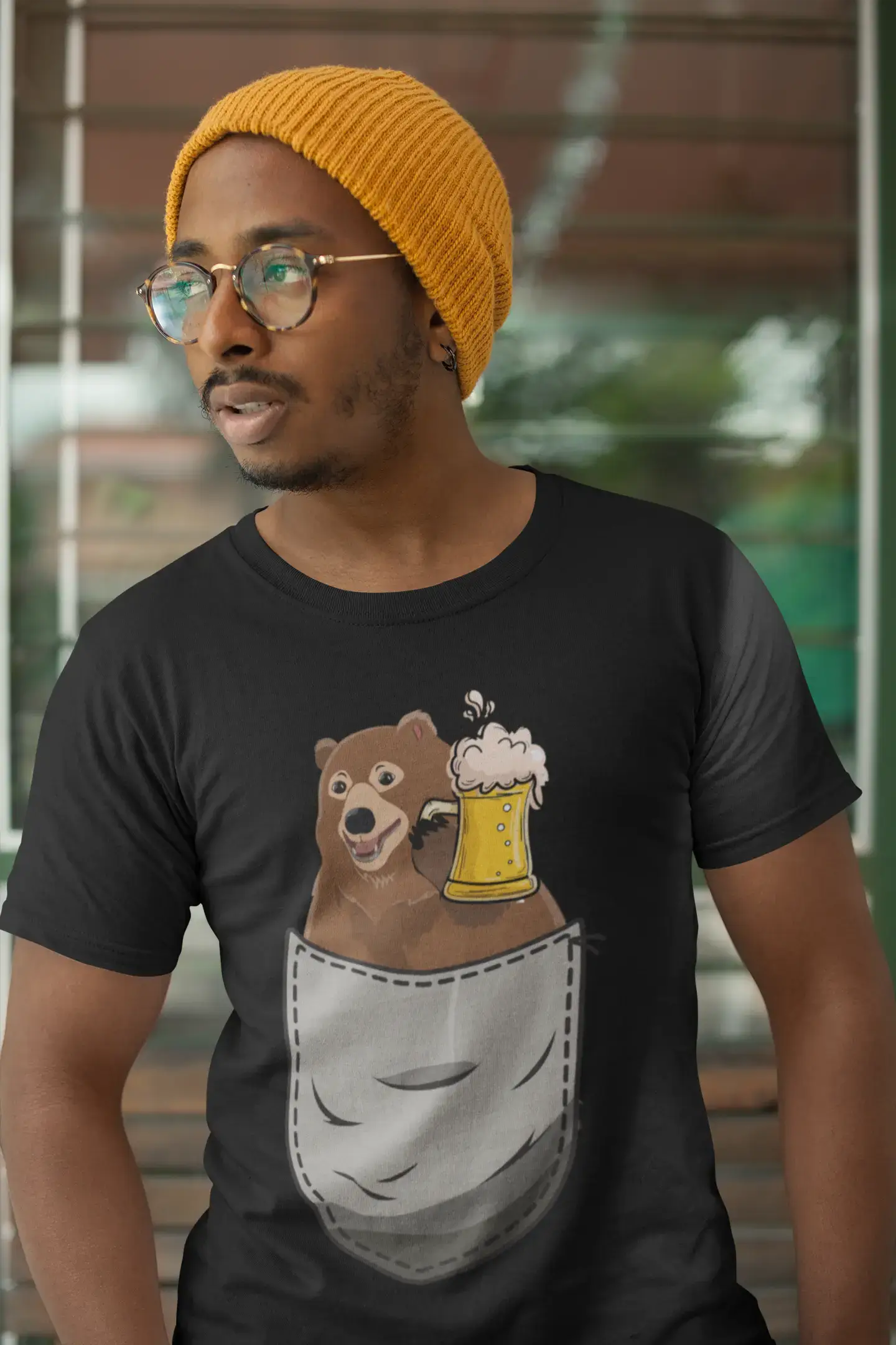 ULTRABASIC Men's Novelty T-Shirt Beer Bear in Pocket - Funny Beer Lover Tee Shirt