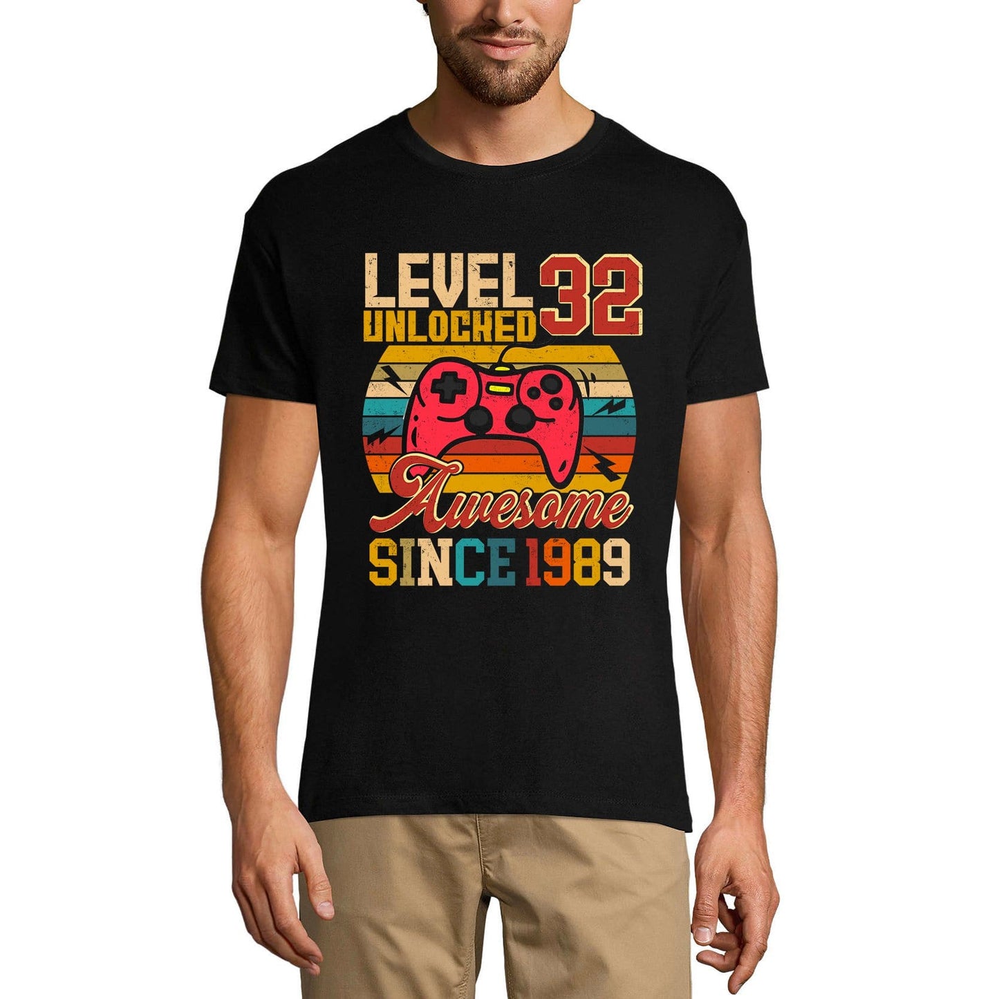 ULTRABASIC Men's Gaming T-Shirt Level 32 Unlocked - Gamer Gift Tee Shirt for 32th Birthday