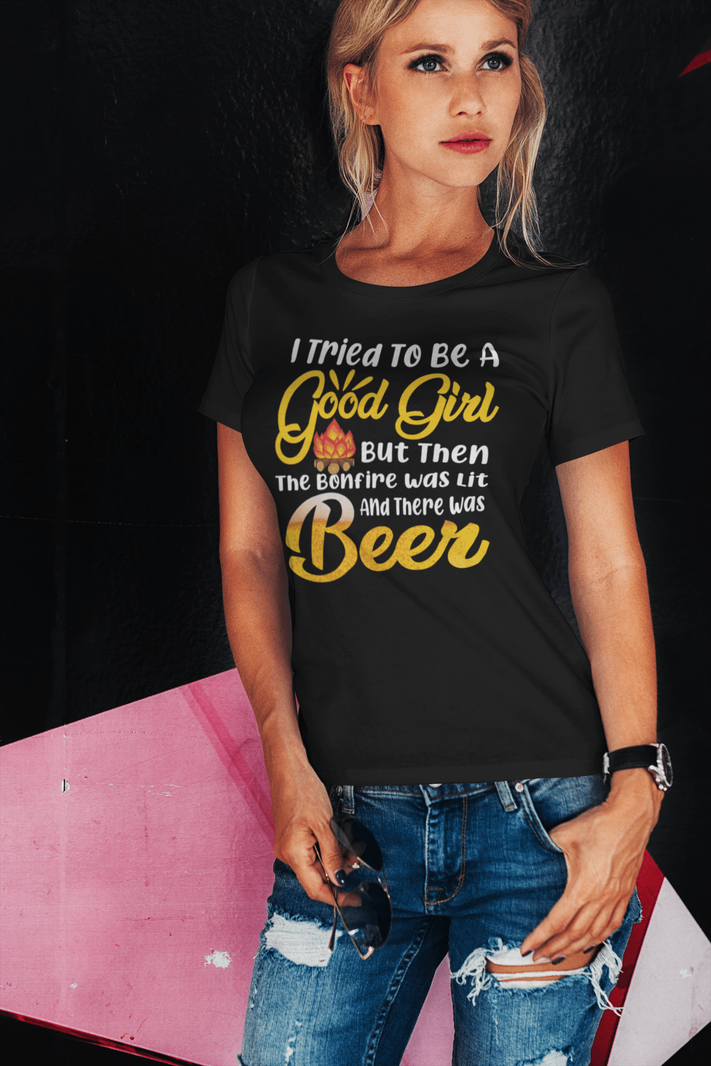 ULTRABASIC Women's Organic T-Shirt I Tried to be a Good Girl but Then the Bonfire Was Lit and There Was Beer - Beer Lover Tee Shirt