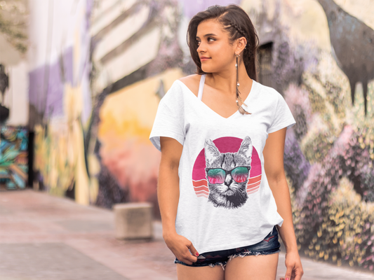 ULTRABASIC Women's T-Shirt Cat On Beach - Cats Life - Gift for Pet Lovers